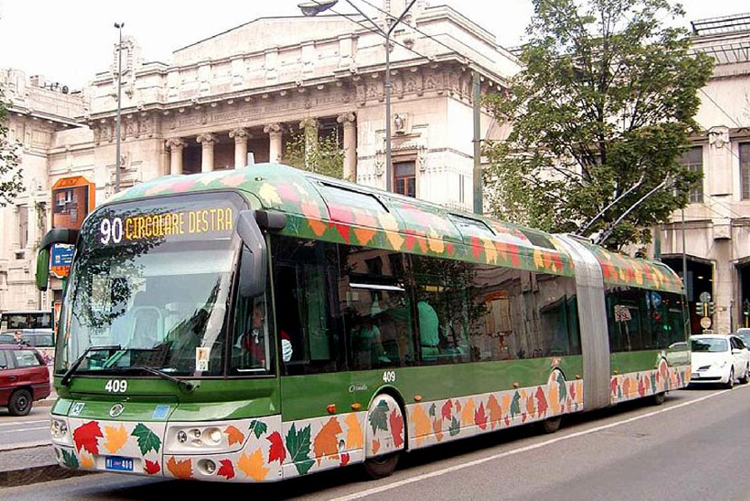 Trolleybus à  plancher bas à  Milan. 