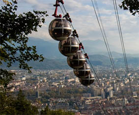 Photo : Téléphérique Grenoble-Bastille.